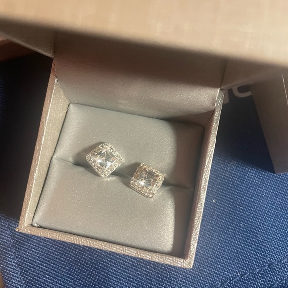 Necklace, Ring and Earrings full set - Picture 9 of 10